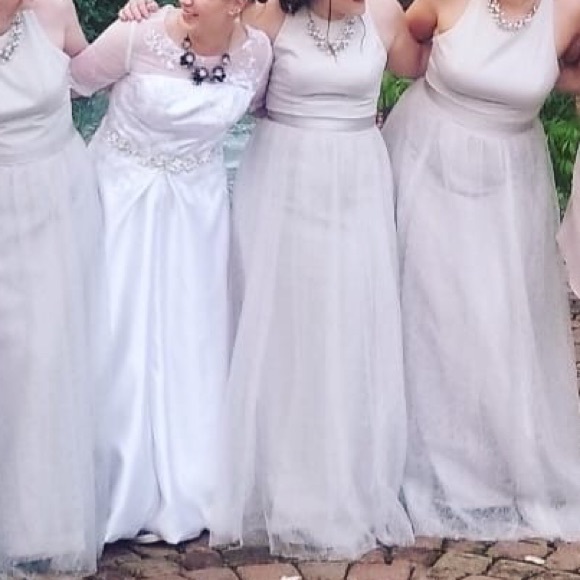 White by Vera Wang crepe and tulle t-back dress - Picture 4 of 4